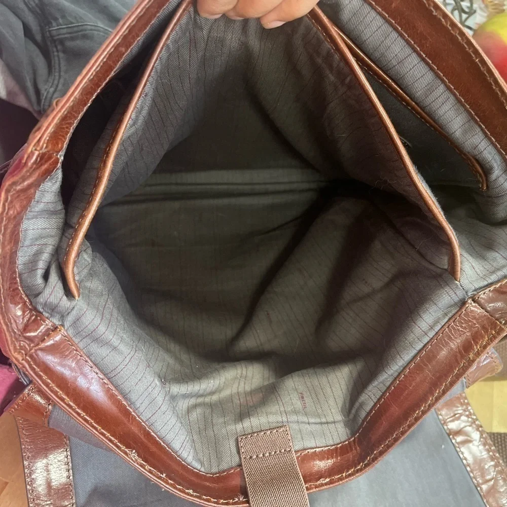 Fossil Brand Brown Leather Messenger Briefcase Travel Transit Bag Over Shoulder